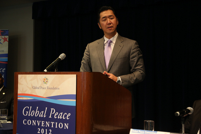 Discurso del Dr. Hyun Jin Moon en la Plenaria de Apertura de la Convención Paz Global 2012
