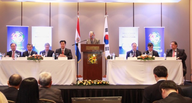 Foto del Simposio Internacional: "Hacia una Alianza entre Paraguay y Corea del Sur"